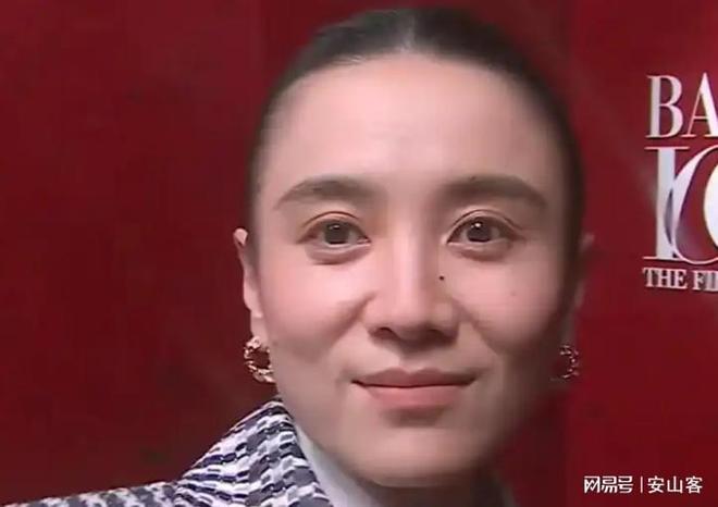 签吓坏杨幂不敢露脸只有赵今麦扛住了！pg电子模拟器免费试玩芭莎之夜被镜头(图7)