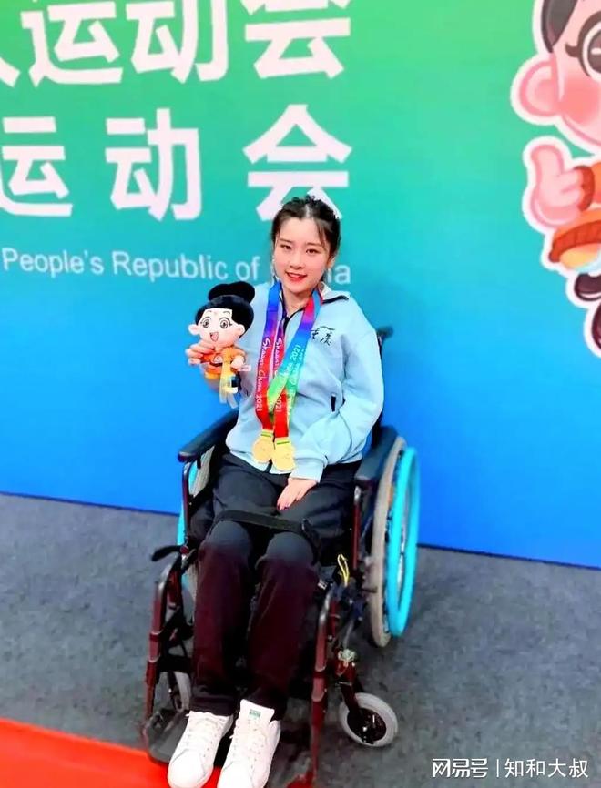 不是婚姻也不是金钱而是这2样东西pg电子首页一个女人最硬的底牌(图3)